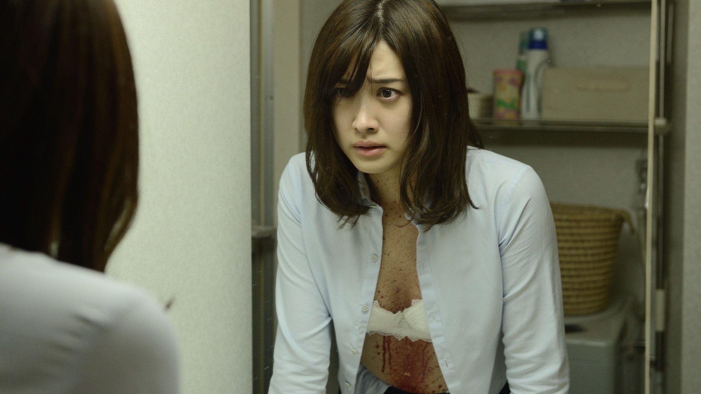 殺人鬼を飼う女