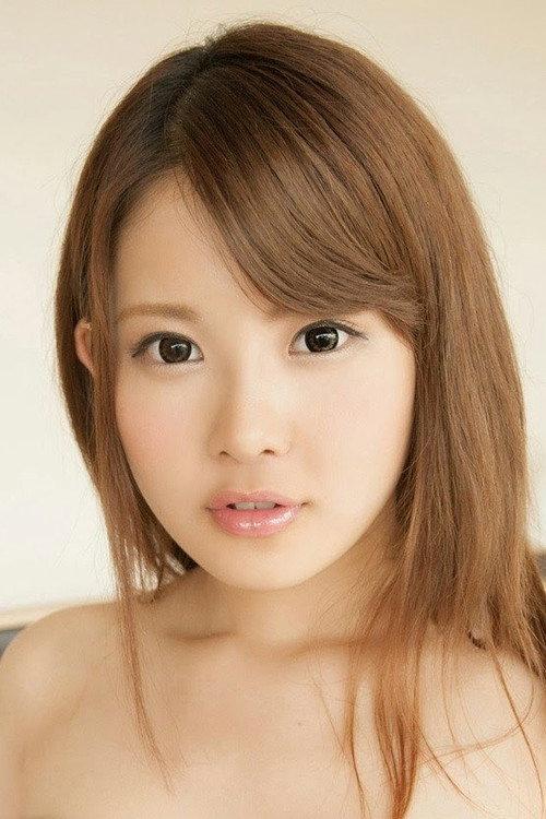 Momo Yurino