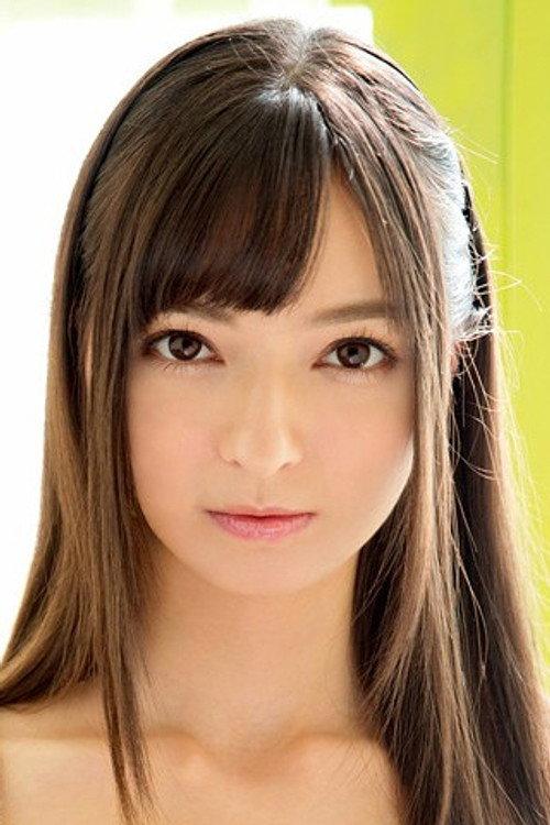 西田カリナ